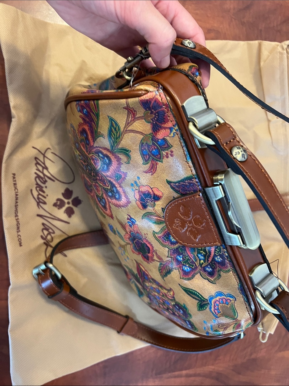 Patricia Nash Tan Floral Paisley Leather Crossbody with Brown Trim - Picture 5 of 8